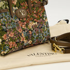 Bild der bestickten Mini-Tasche von der Marke Valentino Garavani für Damen - Frühjahr/Sommer 2026 - Detaillierte Ansicht_2