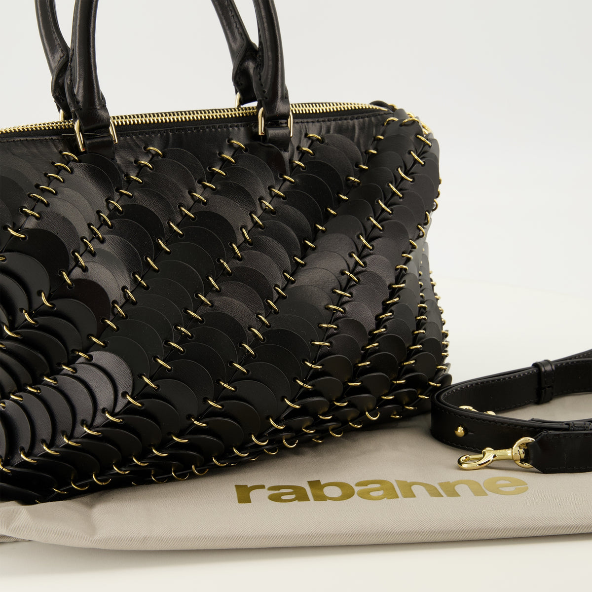 Sacs à main et épaule Black Leather Boston Bag Rabanne Noir Femme