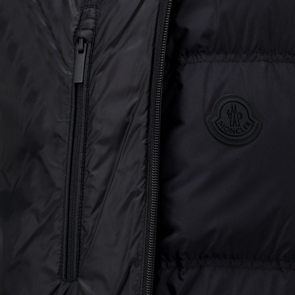 Manteaux ブラック ポワチヴァン ダウンジャケット Moncler Noir Homme