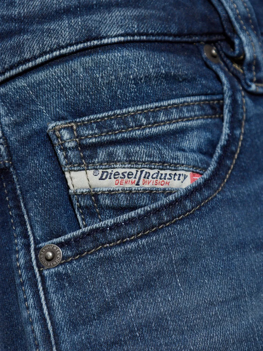 Image de l'article Jean D-Jiann 1992 L.32 de la marque Diesel pour Femme - Saison Automne-Hiver 2025 - Vue détaillée_5