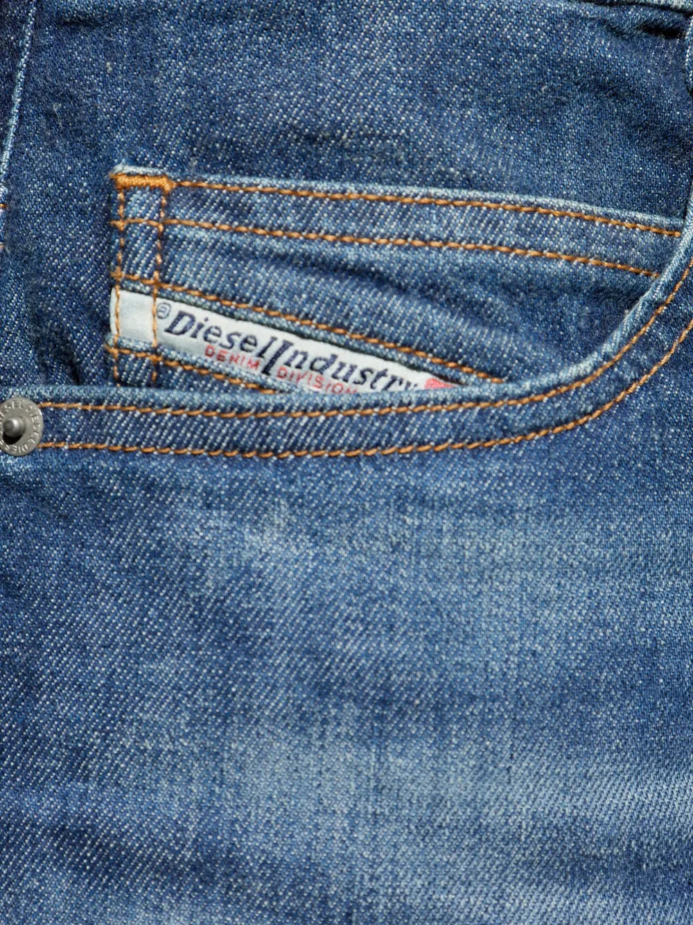 Immagine dell'articolo Jean D-Vyl 1993 L.30 del marchio Diesel per Uomo - Stagione Autunno-Inverno 2025 - Vista Dettagliata 5