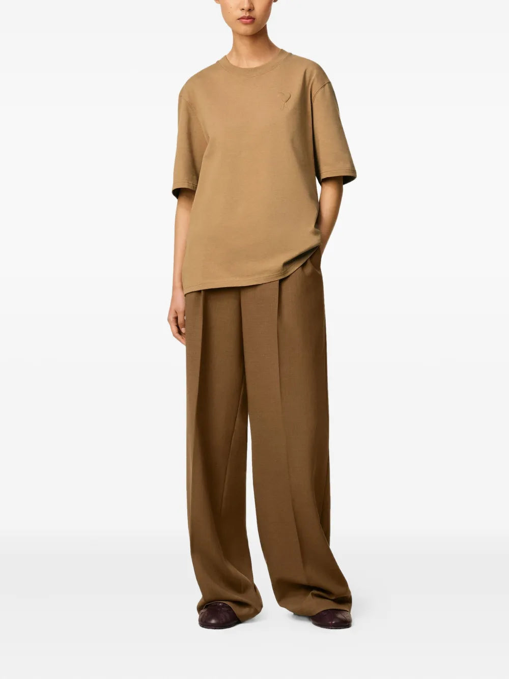 Bild des Baumwoll-T-Shirts der Marke Ami PARIS für Unisex - Herbst-Winter 2025 - Detailansicht 8