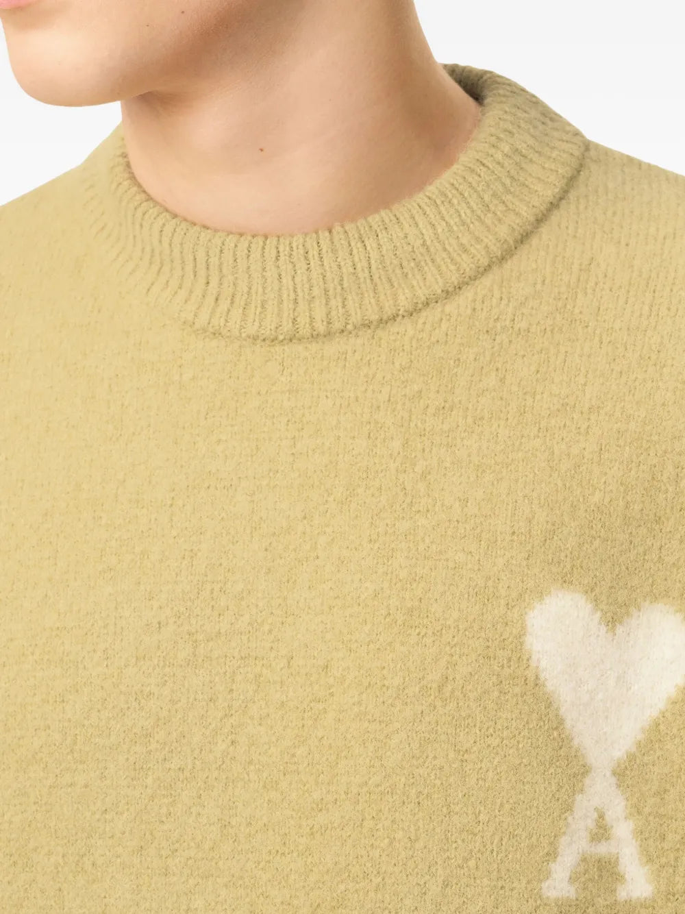 Image de l'article Pull Ami de coeur de la marque Ami PARIS pour Unisex - Saison Automne-Hiver 2025 - Vue détaillée_5