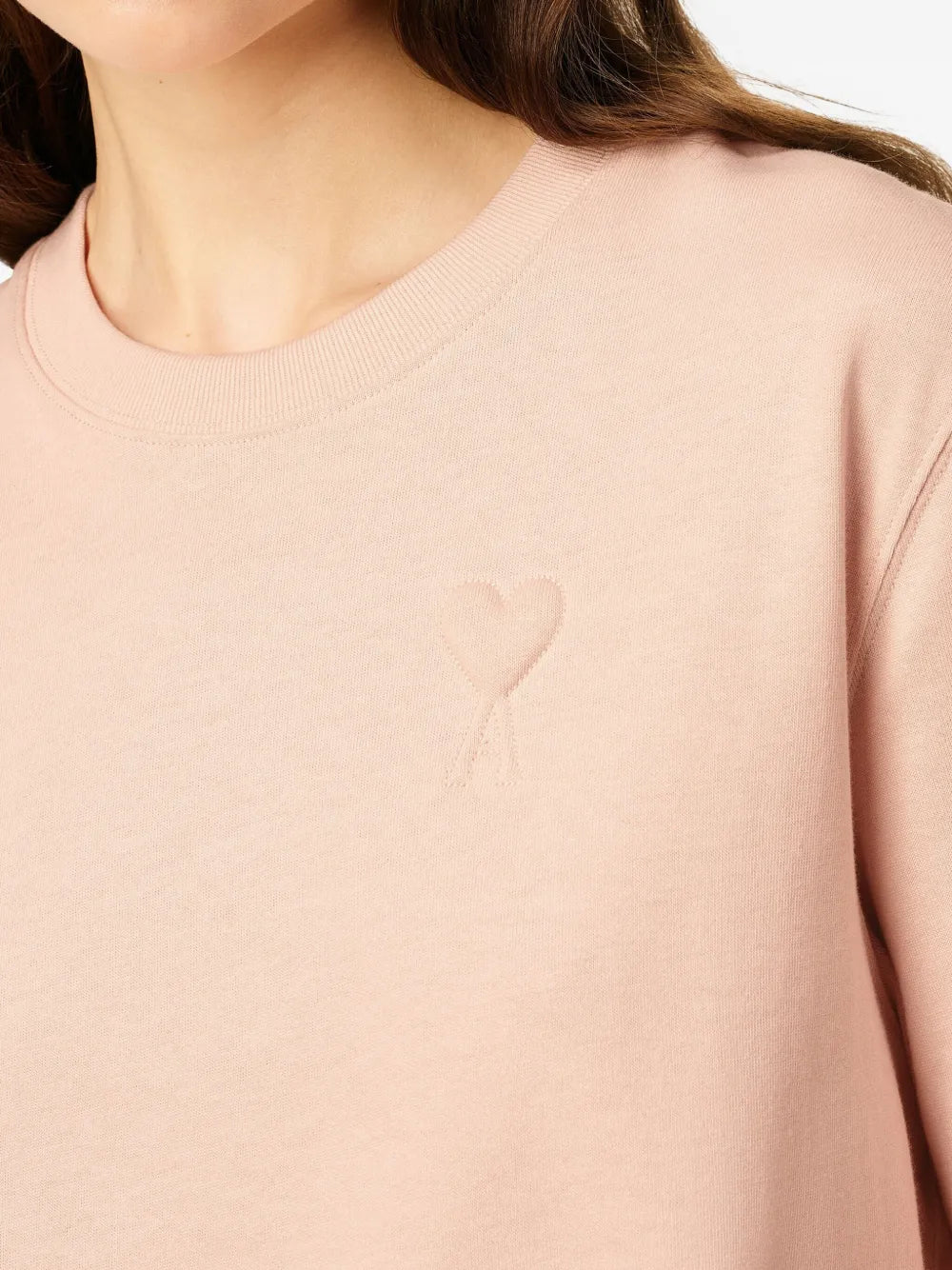 Immagine della t-shirt con logo del marchio Ami PARIS per Unisex - Stagione Autunno-Inverno 2025 - Vista Dettagliata 5