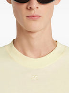 Imagem da t-shirt oversized da marca Courrèges para Homem - Temporada Outono-Inverno 2025 - Vista Detalhada_4