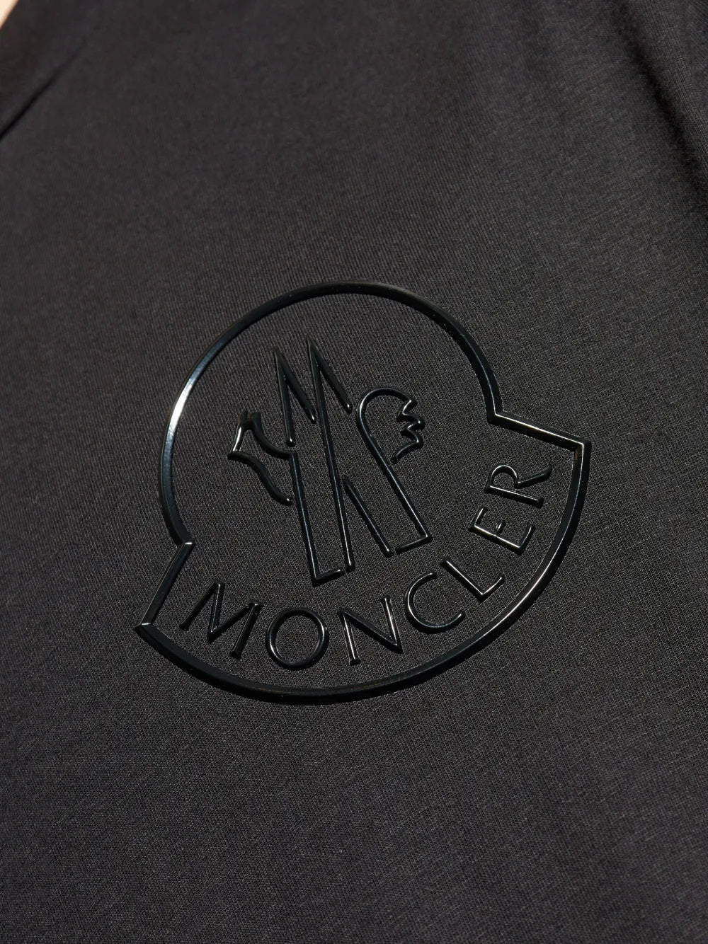 Image de l'article T-shirt à logo de la marque Moncler pour Homme - Saison Automne-Hiver 2025 - Vue détaillée_5