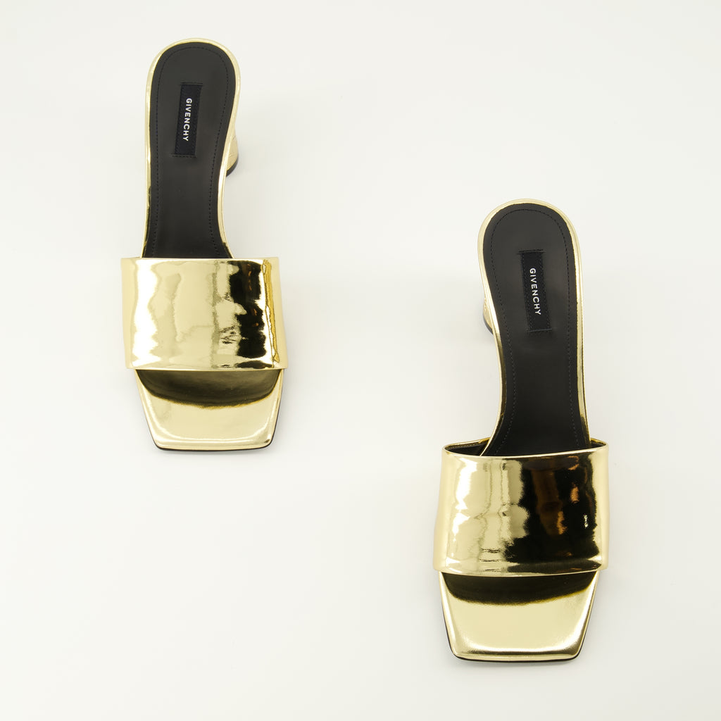 Image de l'article Sandales à talons Tape effet miroir de la marque Givenchy pour Femme - Saison Printemps-Été 2026 - Vue de dessus paire de chaussure