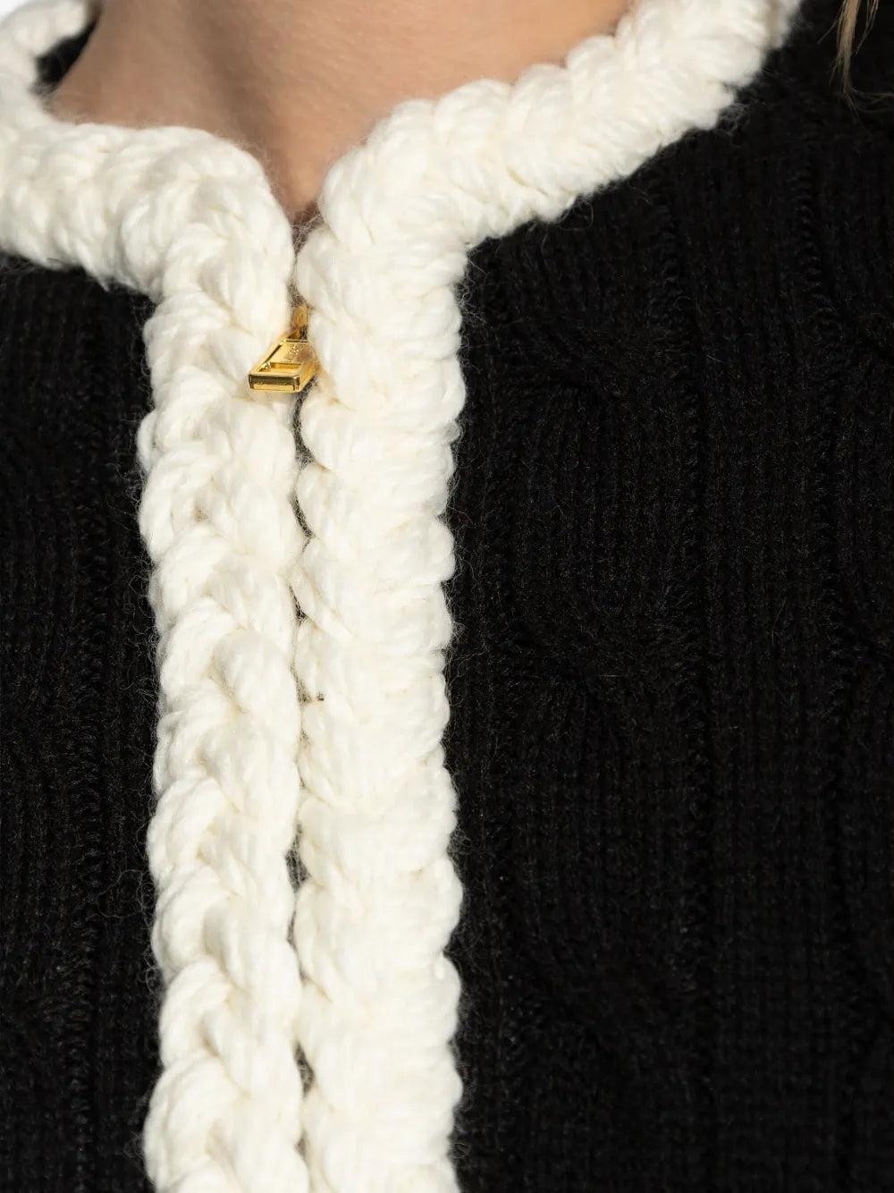 Image de l'article Veste en laine de la marque Moschino pour Femme - Saison Automne-Hiver 2025 - Vue détaillée_5