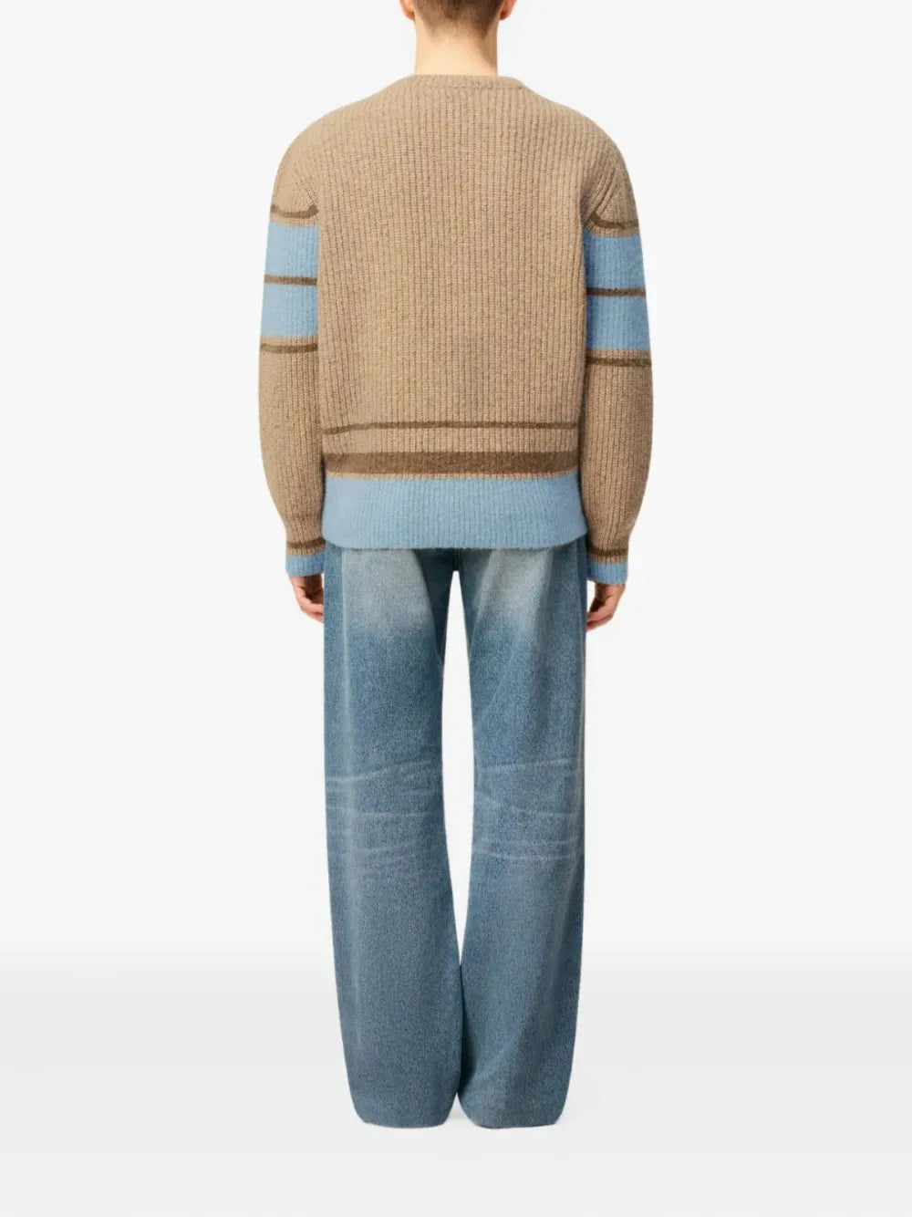 Immagine del Pull College del marchio Ami PARIS per Unisex - Stagione Autunno-Inverno 2025 - Vista Posteriore