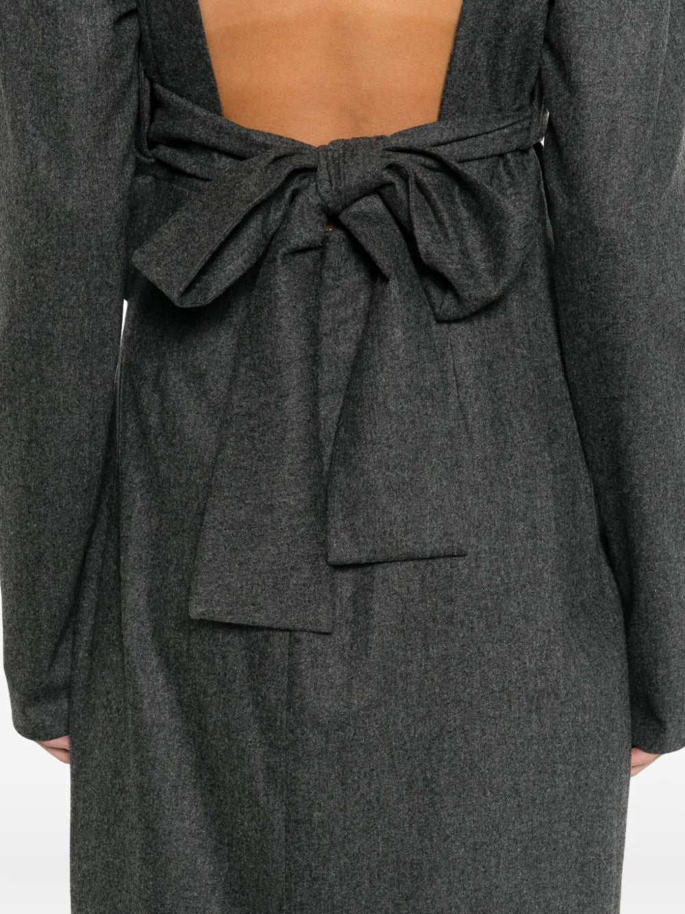 Image de l'article Robe longue Aubrey de la marque Khaite pour Femme - Saison Automne-Hiver 2025 - Vue détaillée_5