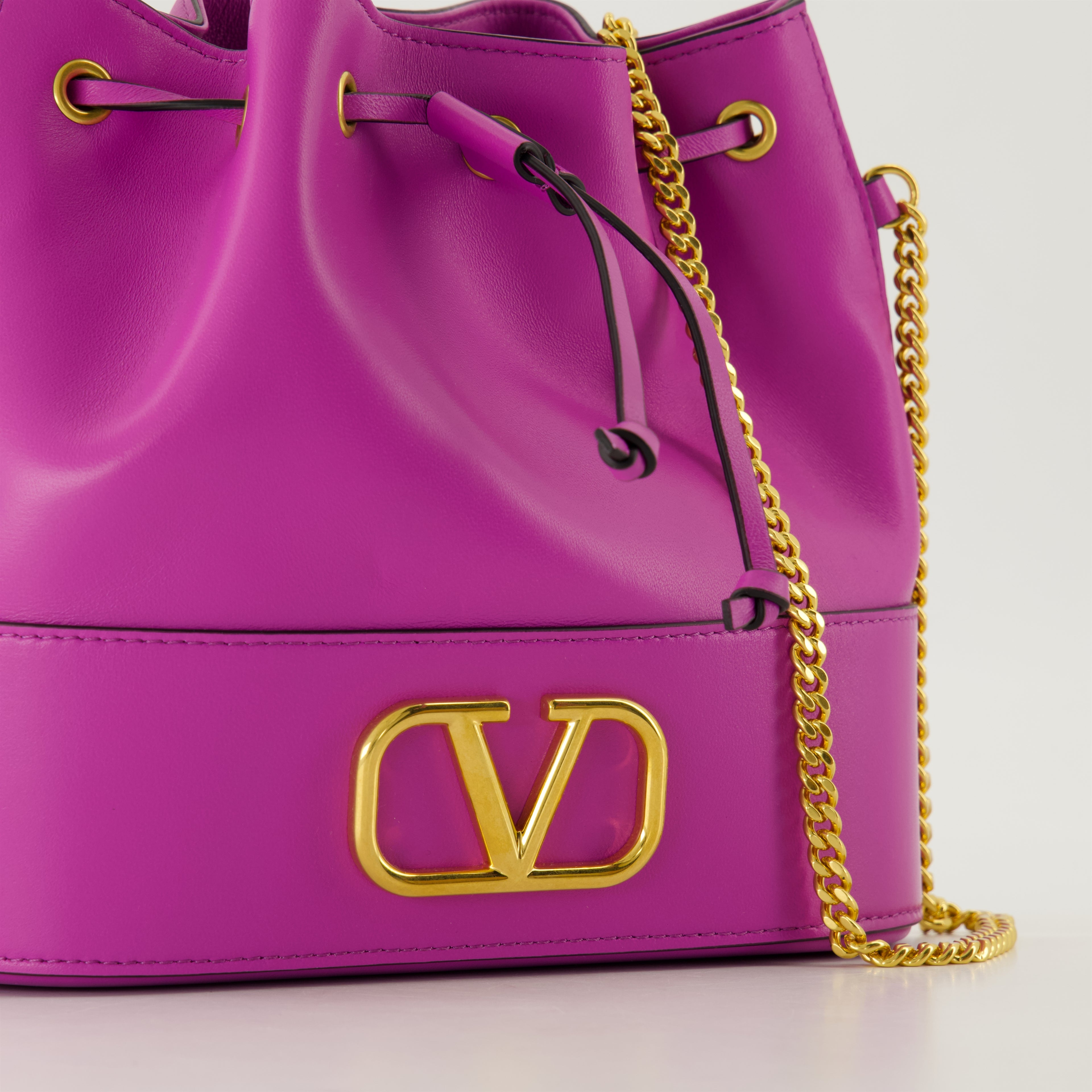 Beuteltaschen Sac seau VLogo Valentino Garavani Lila Femme