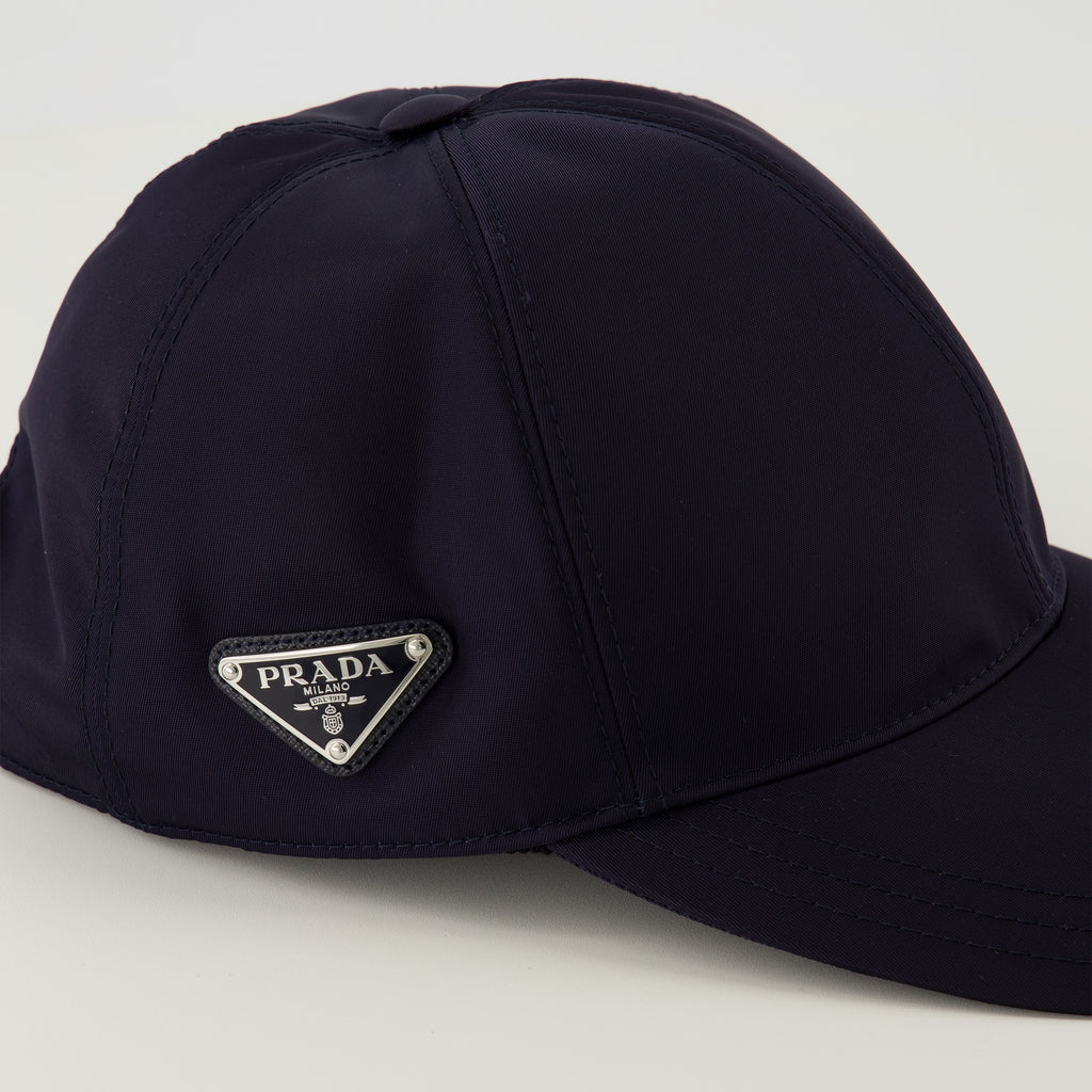 Image de l'article Casquette bleu marine en Re-Nylon de la marque Prada pour Homme - Saison Printemps-Été 2026 - Vue détaillée_3