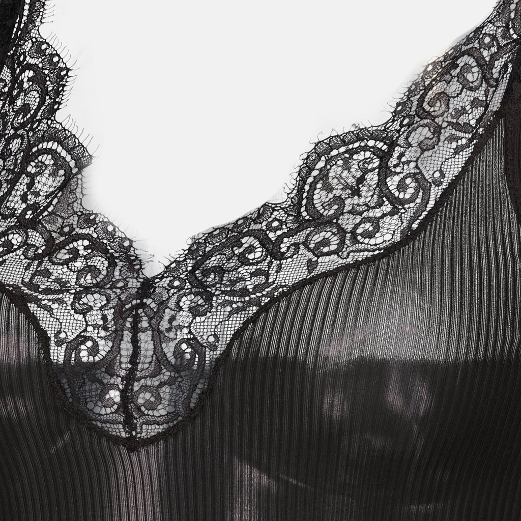 サンロランの女性用シルクトップの画像 - 2025年秋冬シーズン - 詳細ビュー_3