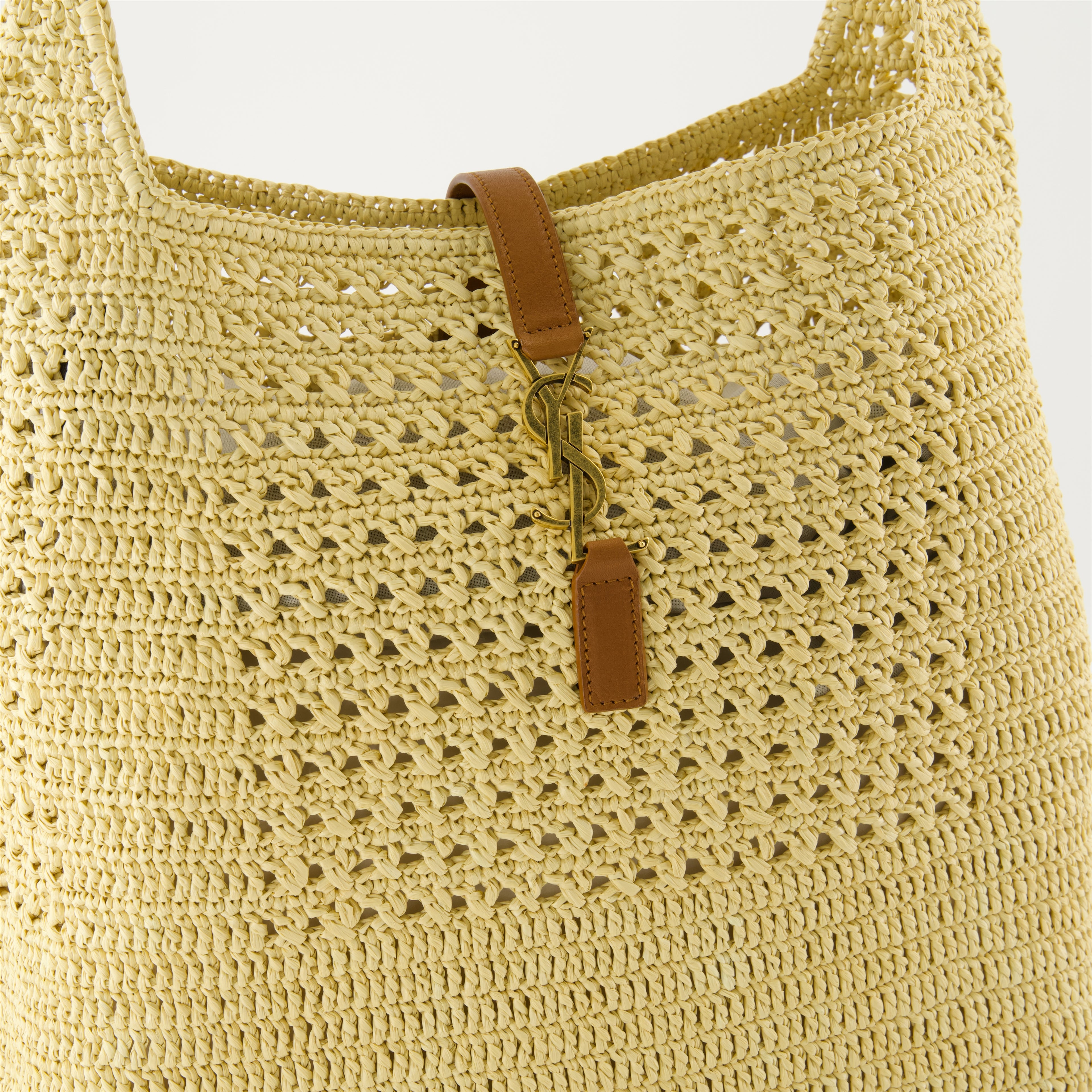 Handtaschen und schultertaschen Sac hobo en raphia Saint Laurent Beige Femme