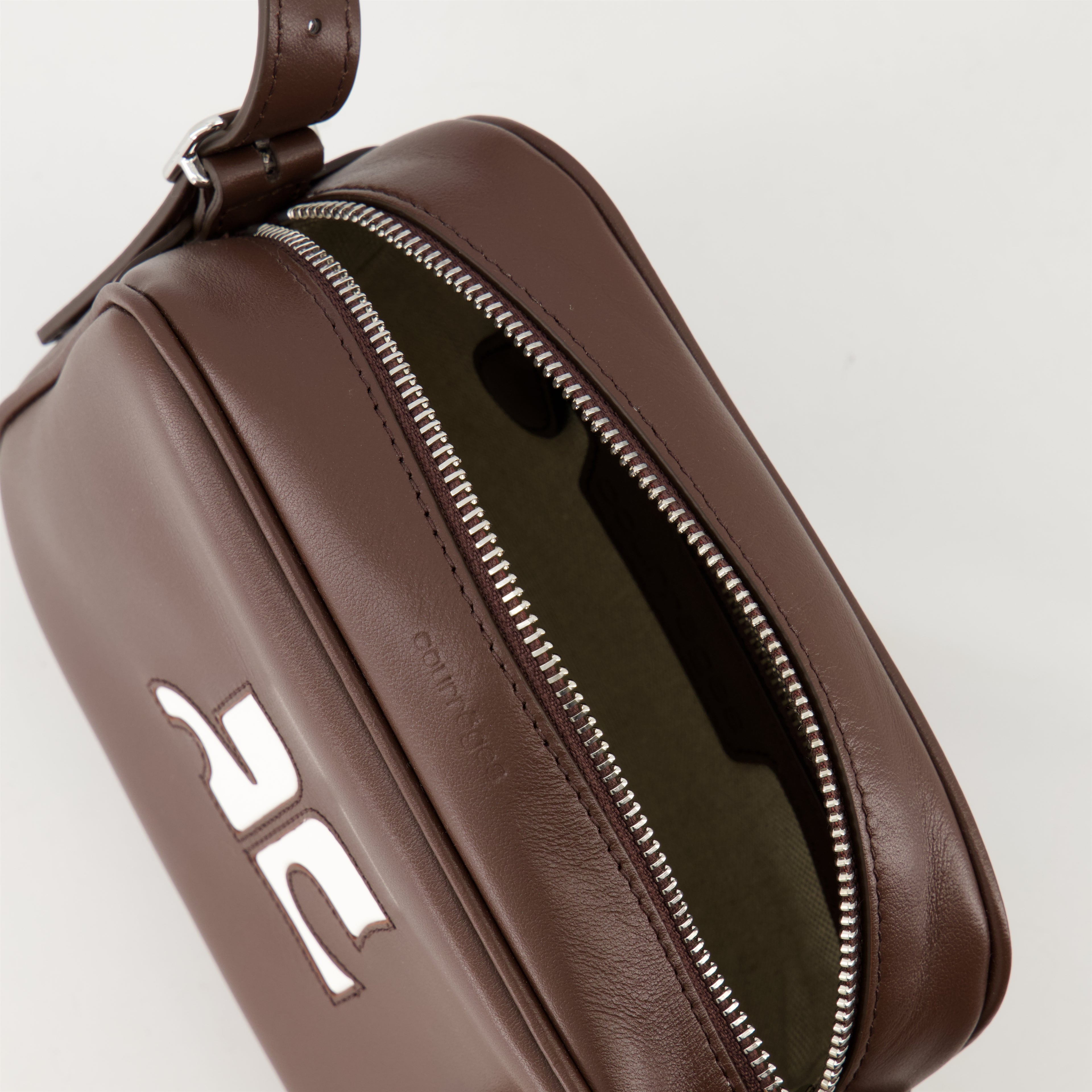 Bolsas transversais Sac camera Réédition Courrèges Marrom Unissex