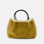 Imagen del bolso de ante y piel de oveja de la marca Valentino Garavani para mujer - Temporada Otoño-Invierno 2025 - Vista Trasera