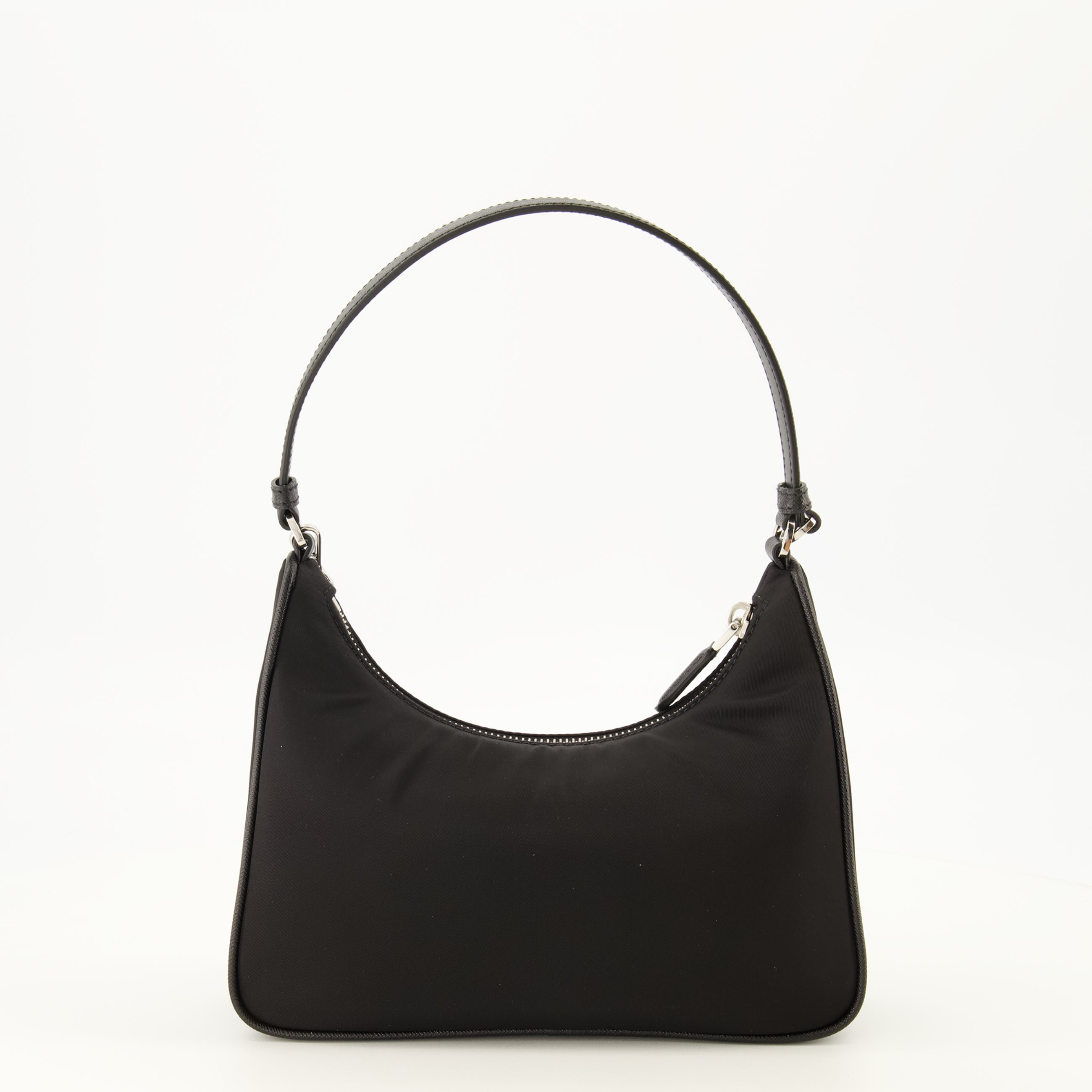 Sacs à main et épaule Mini Re-Edition 2005 Tasche aus schwarzem Re-Nylon Prada Noir Femme