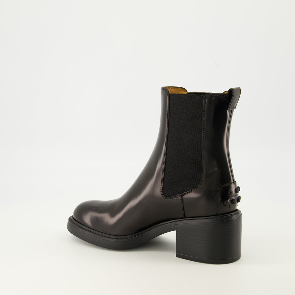 Image of Tod's Women's Leather Ankle Boots - Autumn-Winter 2025 - Right Three-Quarter Back View