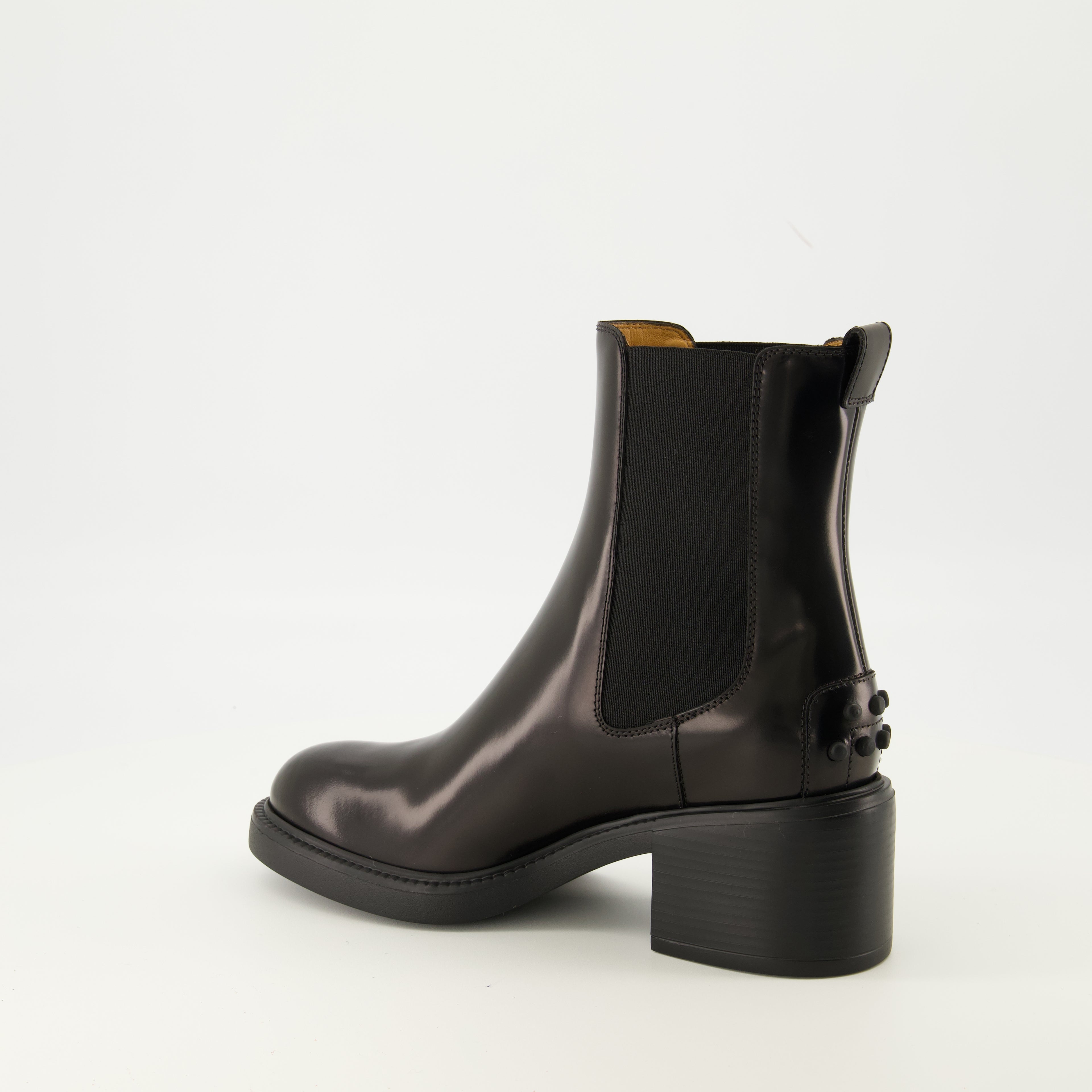 Image of Tod's Women's Leather Ankle Boots - Autumn-Winter 2025 - Right Three-Quarter Back View