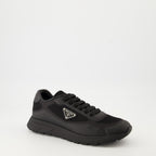 Bild der Prada Herren Sneakers Prax 2.0 - Herbst-Winter 2025 - Rechte Dreiviertelansicht von vorne