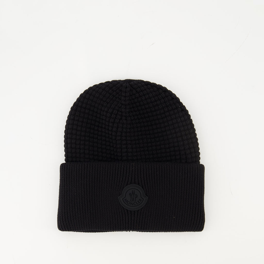 Image of the Moncler men's cotton beanie with logo - Fall-Winter 2025 - Front view