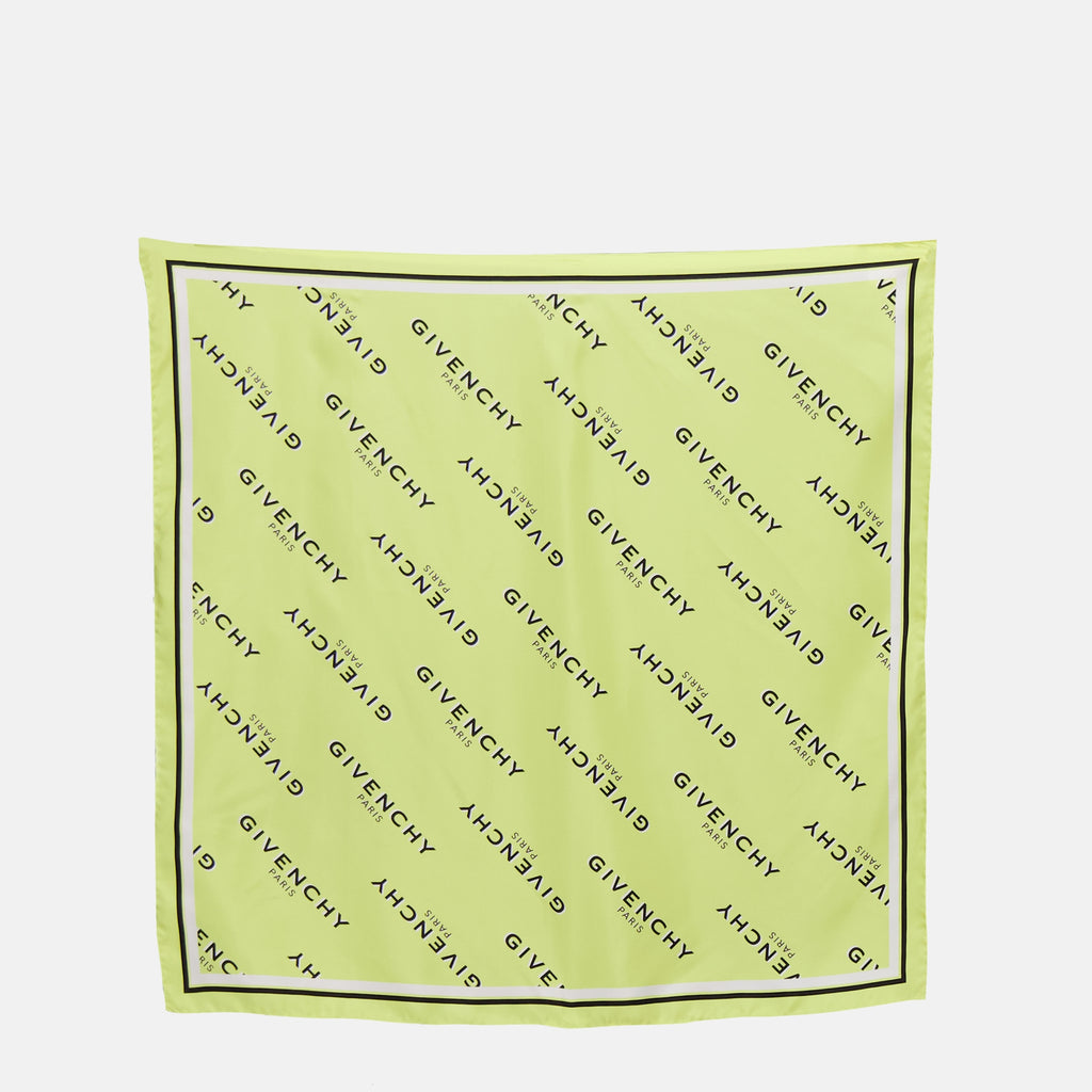 Image de l'article Carré de soie Givenchy Shadow de la marque Givenchy pour Femme - Saison Automne-Hiver 2025 - Vue de Face