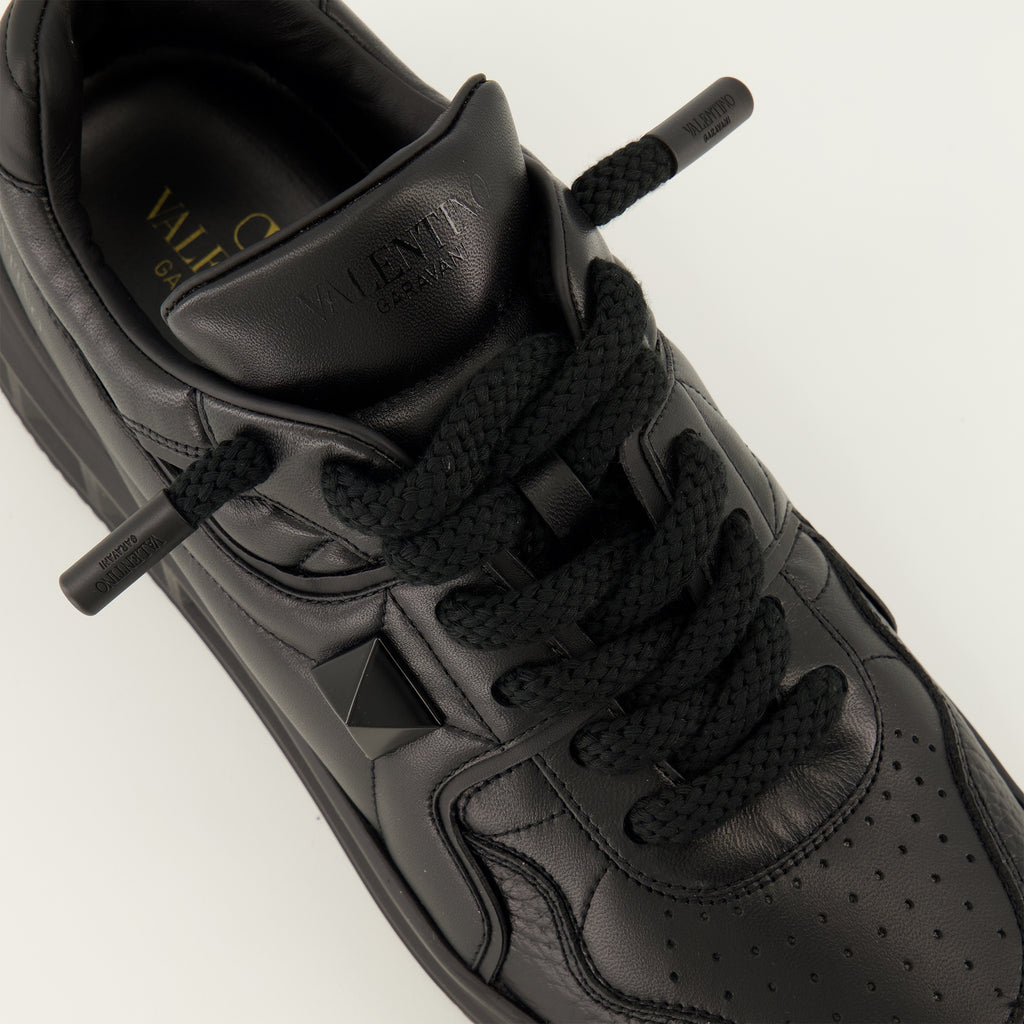 Baskets 원 스터드 XL 블랙 스니커즈 Valentino Garavani Noir Homme