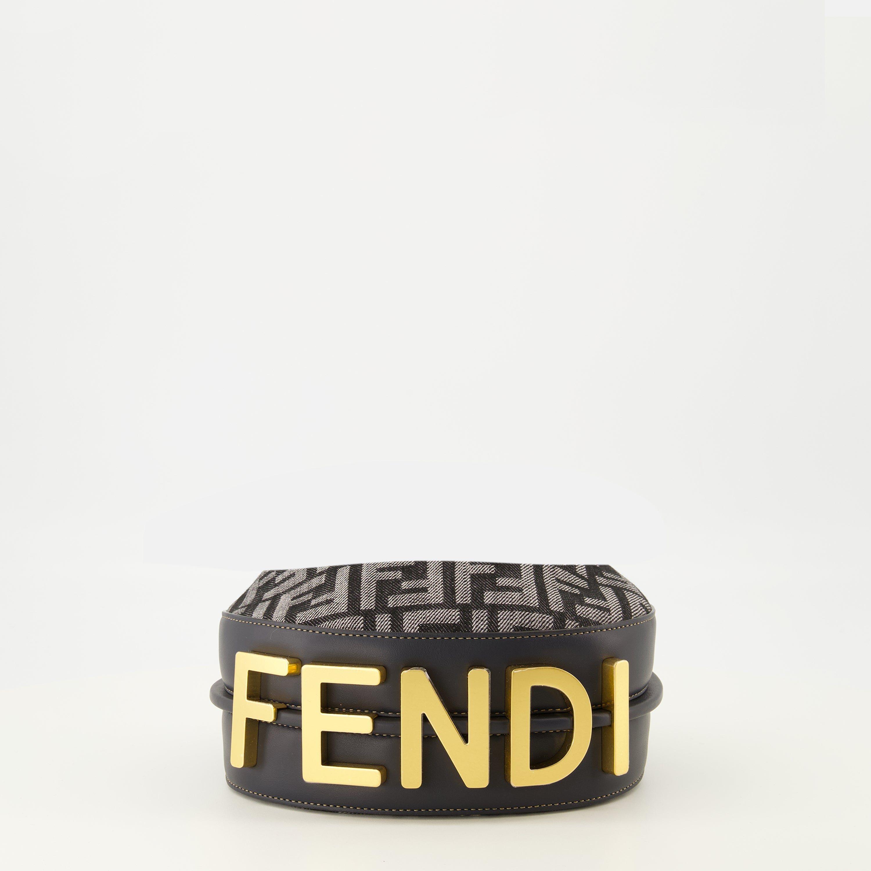 Image de l'article Sac Fendigraphy mini en denim FF de la marque Fendi pour Femme - Saison Automne-Hiver 2025 - Vue de Dos