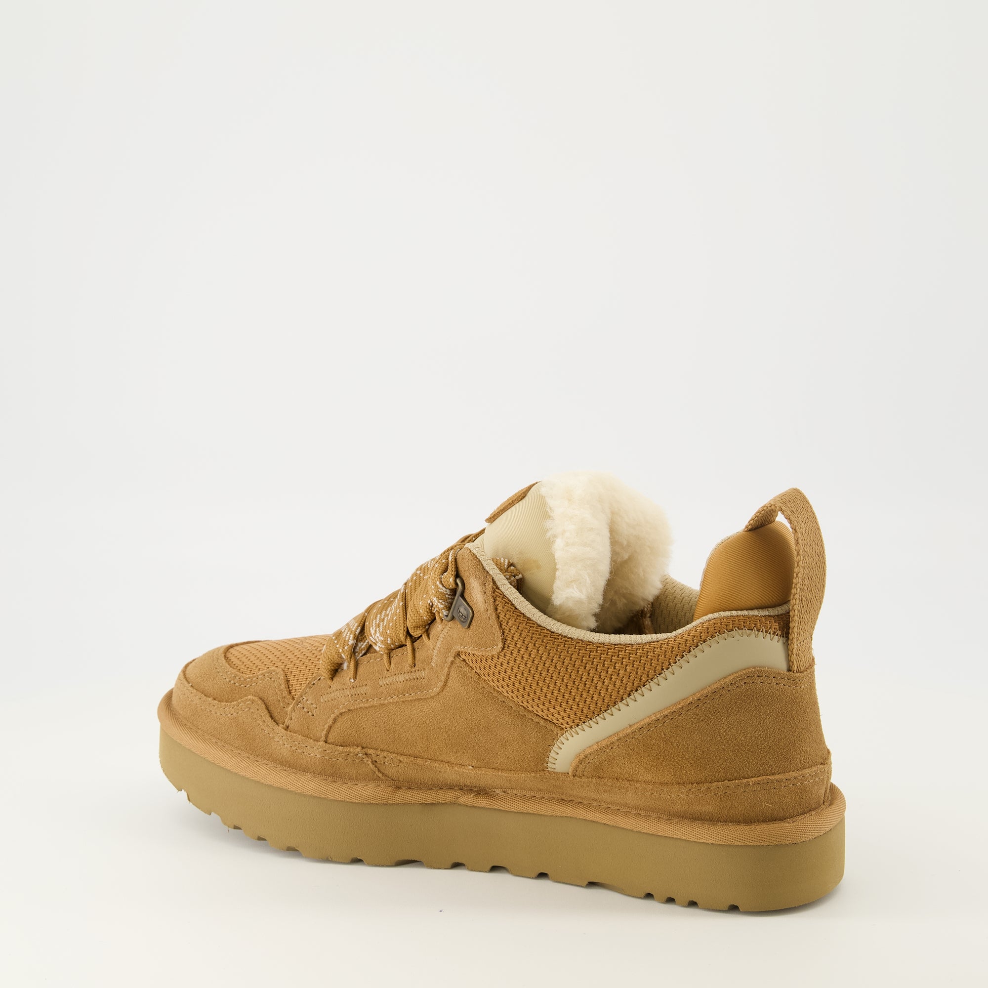 Image de l'article Baskets Lowmel de la marque Ugg pour Femme - Saison Automne-Hiver 2025 - Vue trois quarts arrière droite