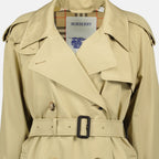 Bild des langen beigen Trenchcoats Castleford von Burberry für Frauen - Frühling-Sommer 2026 - Detailansicht_1