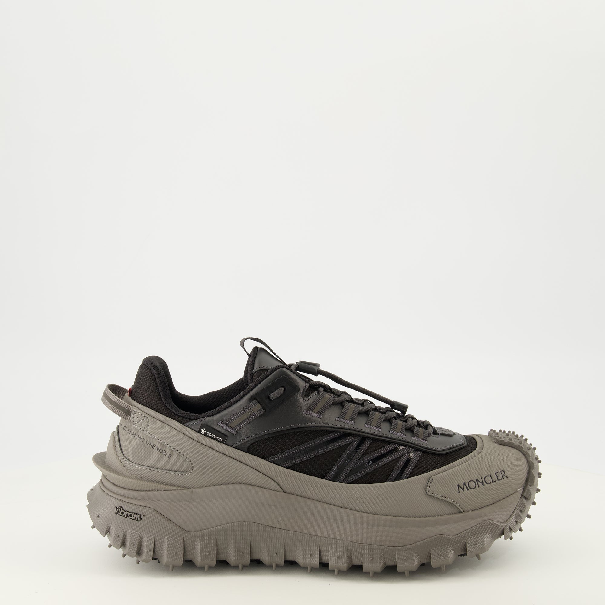 Baskets Baskets Trailgrip GTX gris Moncler Gris Homme