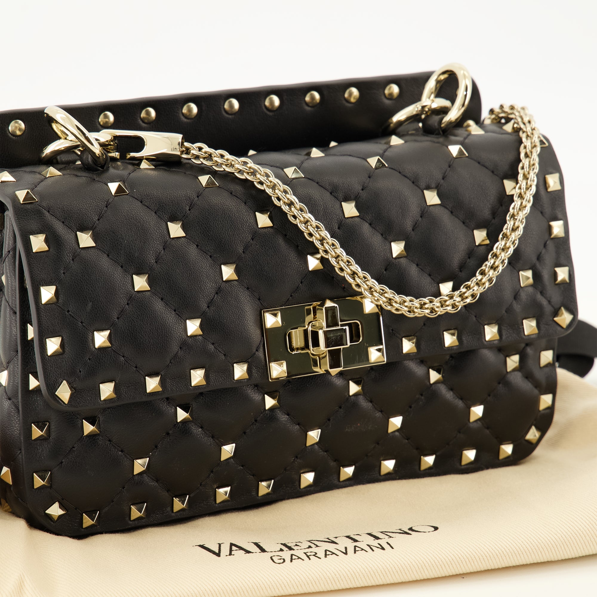 Sacs à main et épaule ロックスタッド スパイク スモール ブラック バッグ Valentino Garavani Noir Femme