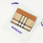 スモールレザーグッズ サンドン チェック カードホルダー Burberry ベージュ Femme