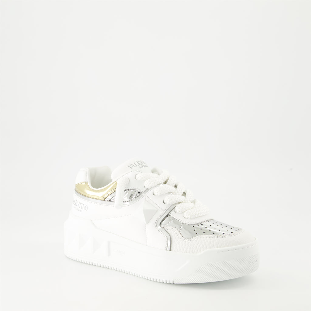 Sneaker Baskets One Stud XL Valentino Garavani Blanco Femme