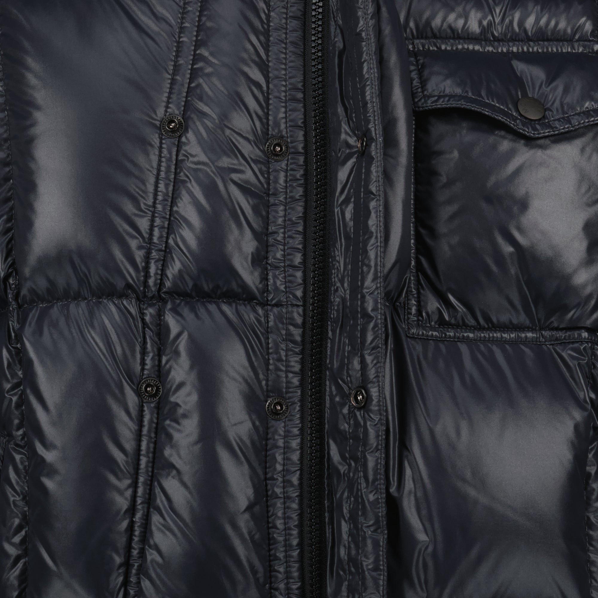 Imagem do Casaco de Pêlos Serfanto da marca Moncler para Homem - Outono-Inverno 2025 - Vista Detalhada 6