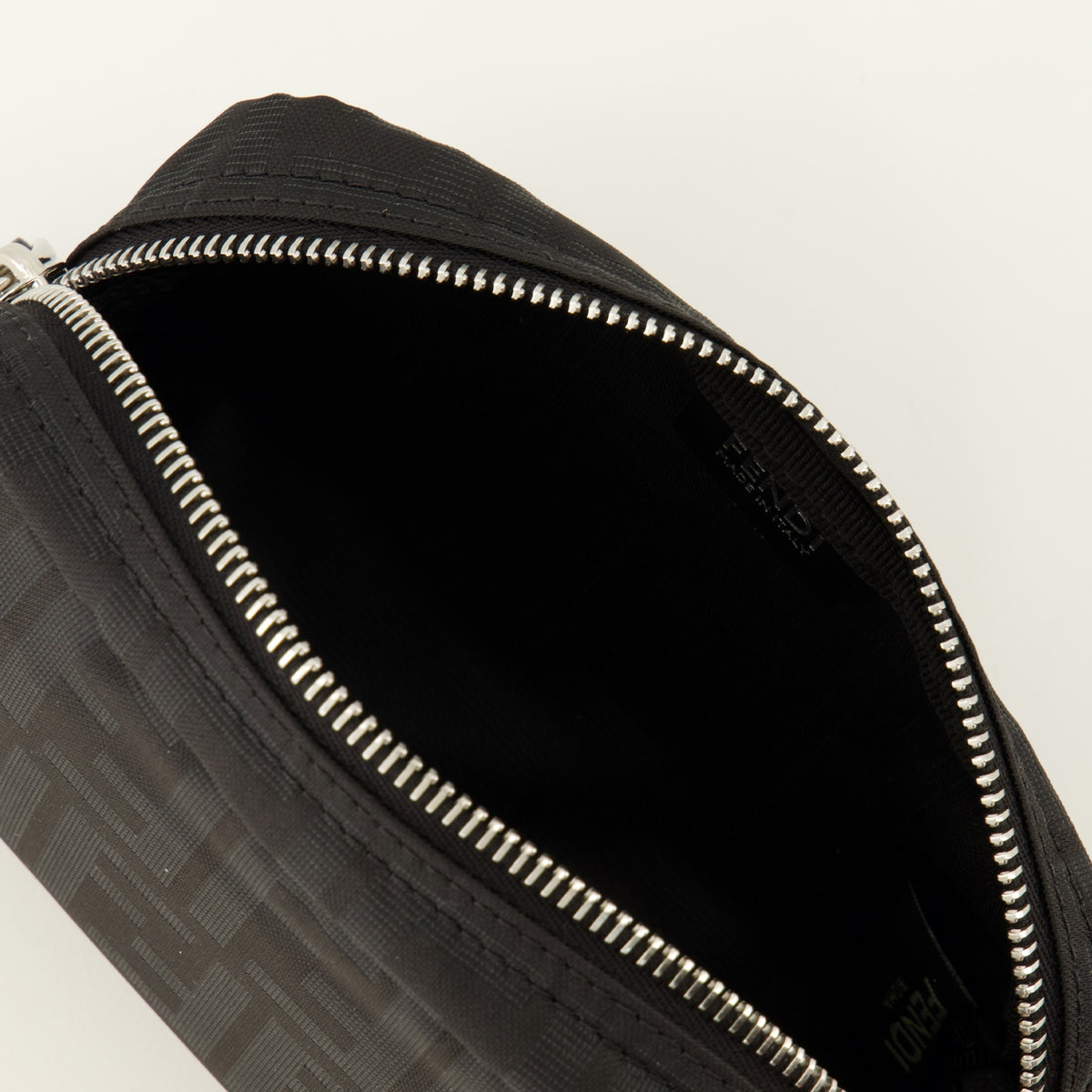 Pochettes Micro Toiletry Bag Fendi Noir Unisexe