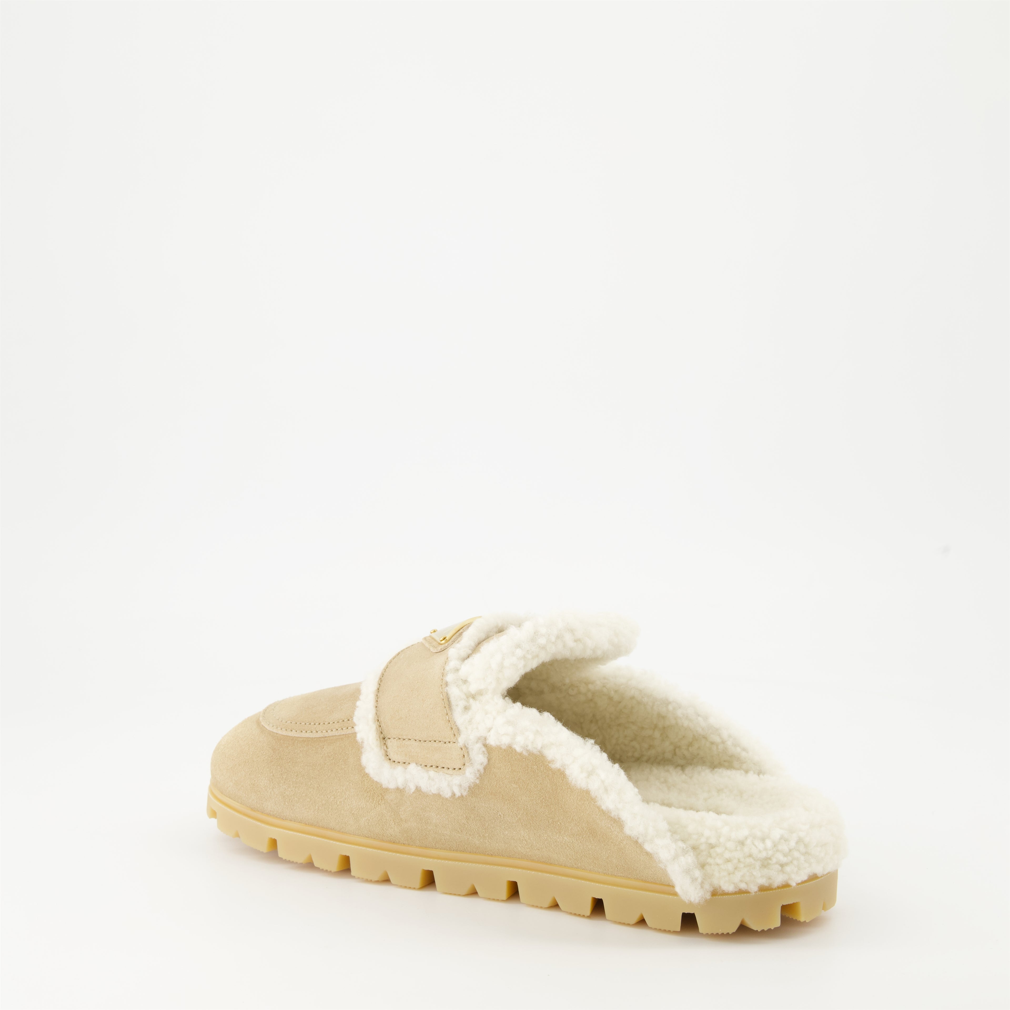 Zapatos abiertos Mules fourrées Prada Beige Femme