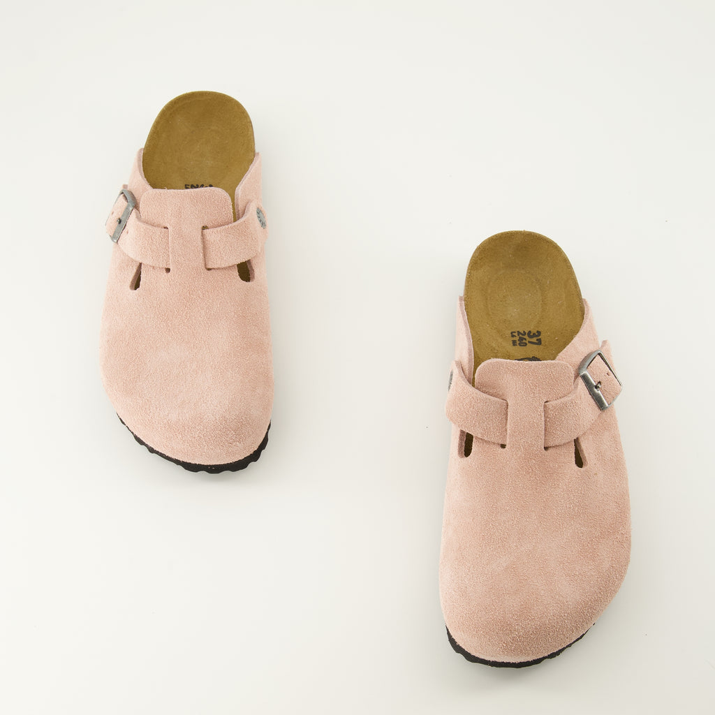 Image de l'article Mules Boston rose de la marque Birkenstock pour Unisex - Saison Printemps-Été 2026 - Vue de dessus paire de chaussure