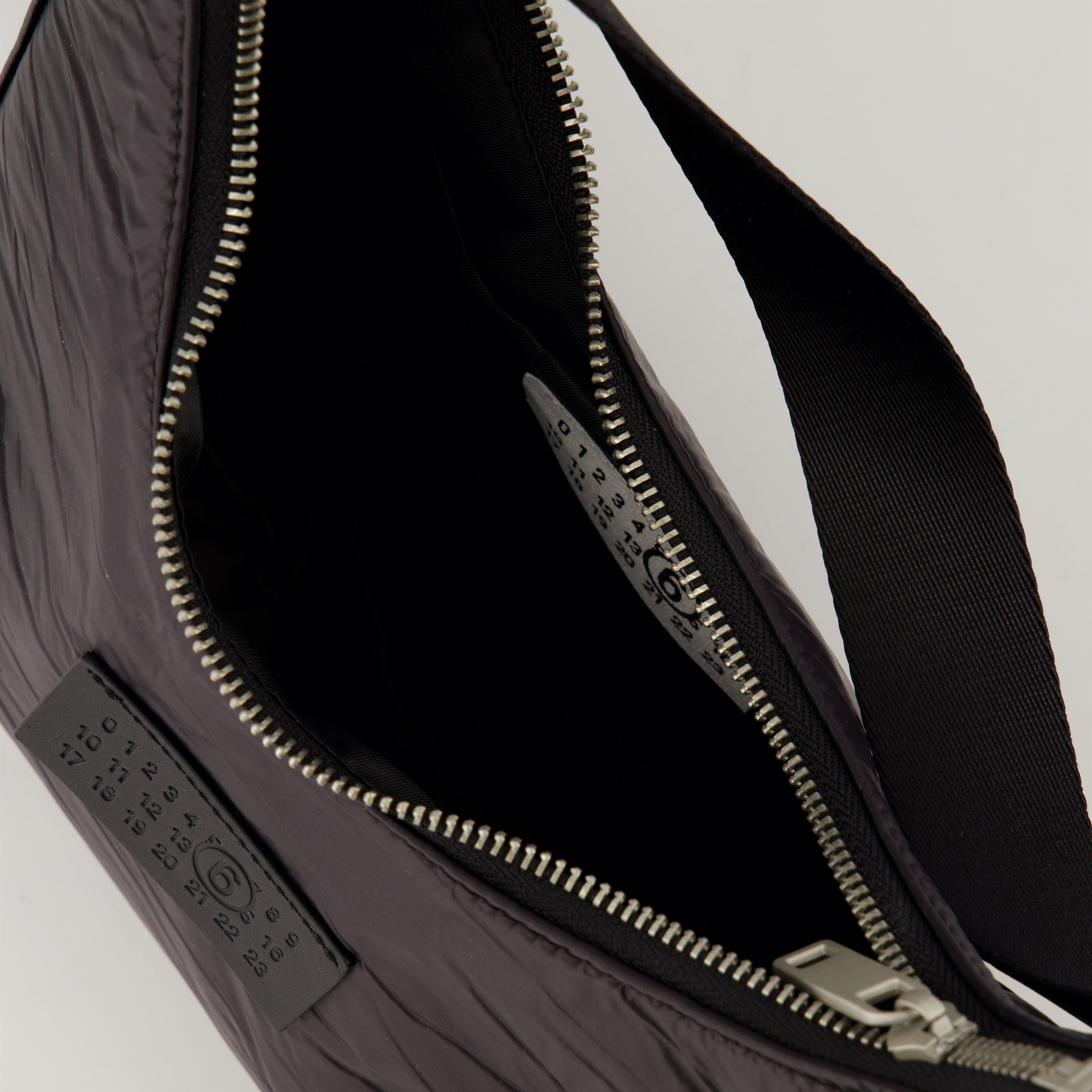 핸드백 및 숄더백 Sac Hobo Mm6 검은색 Femme