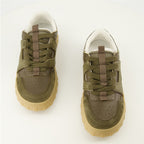Immagine delle sneakers A Walk del marchio Ami PARIS per Unisex - Stagione Autunno-Inverno 2025 - Vista dall'alto della coppia di scarpe