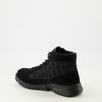 Bild der Dior Herren Oblique Stiefeletten - Herbst-Winter 2025 - Rechte Rückansicht in drei Vierteln