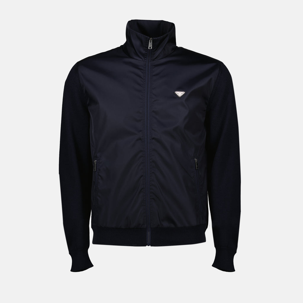 プラダのメンズ用ツートーンジャケットの記事の画像 - 2025年秋冬シーズン - 正面ビュー