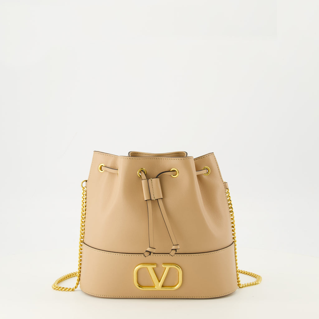 Bild der beigefarbenen Mini-Eimer-Tasche der Marke Valentino Garavani für Damen - Frühjahr/Sommer 2026 - Vorderansicht