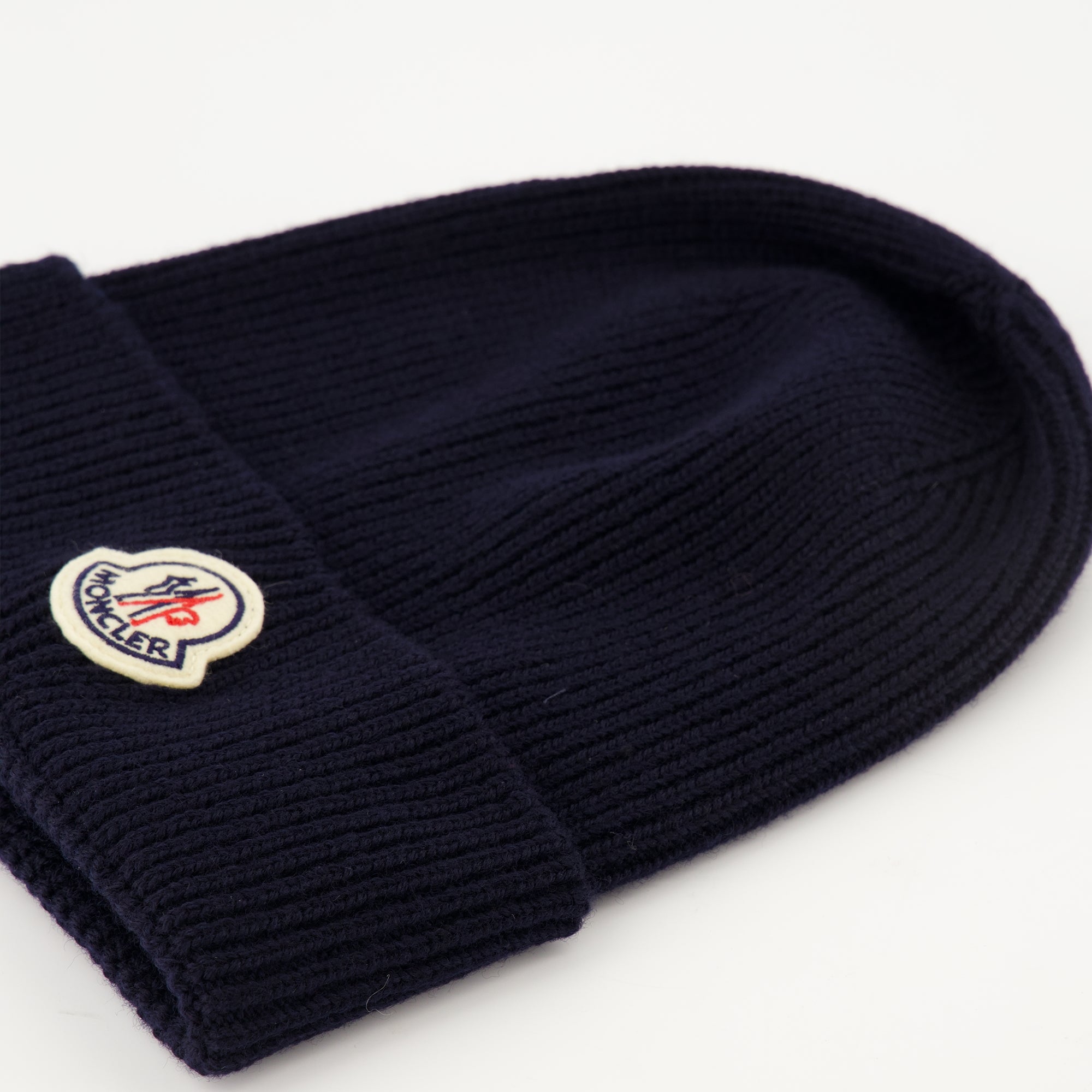 Image of the Moncler Men's Wool Beanie - Fall-Winter 2025 - Detailed View_3