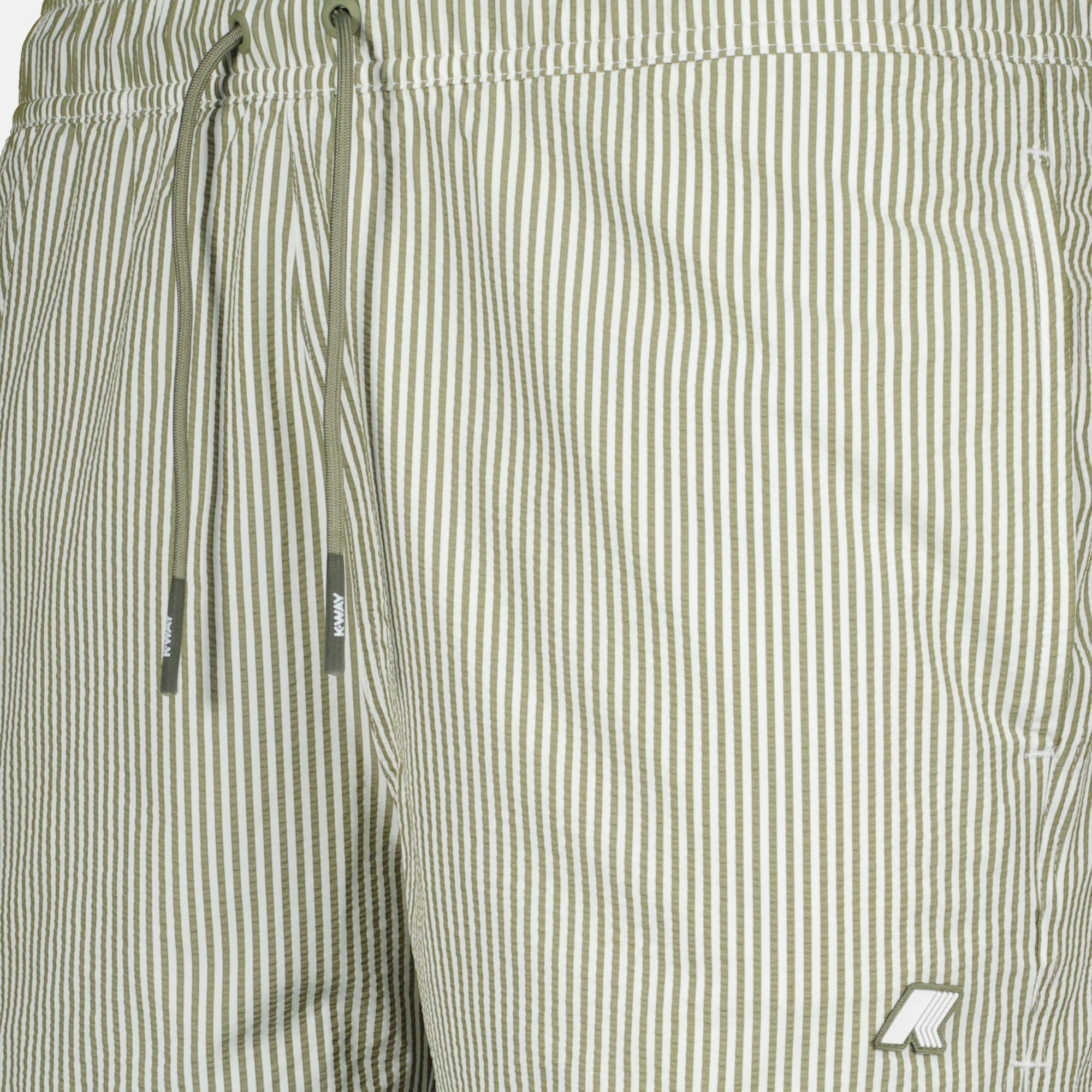 K-Wayのメンズヘイゼルミッドストライプ水着の記事画像 - 春夏2025 - 詳細ビュー_1