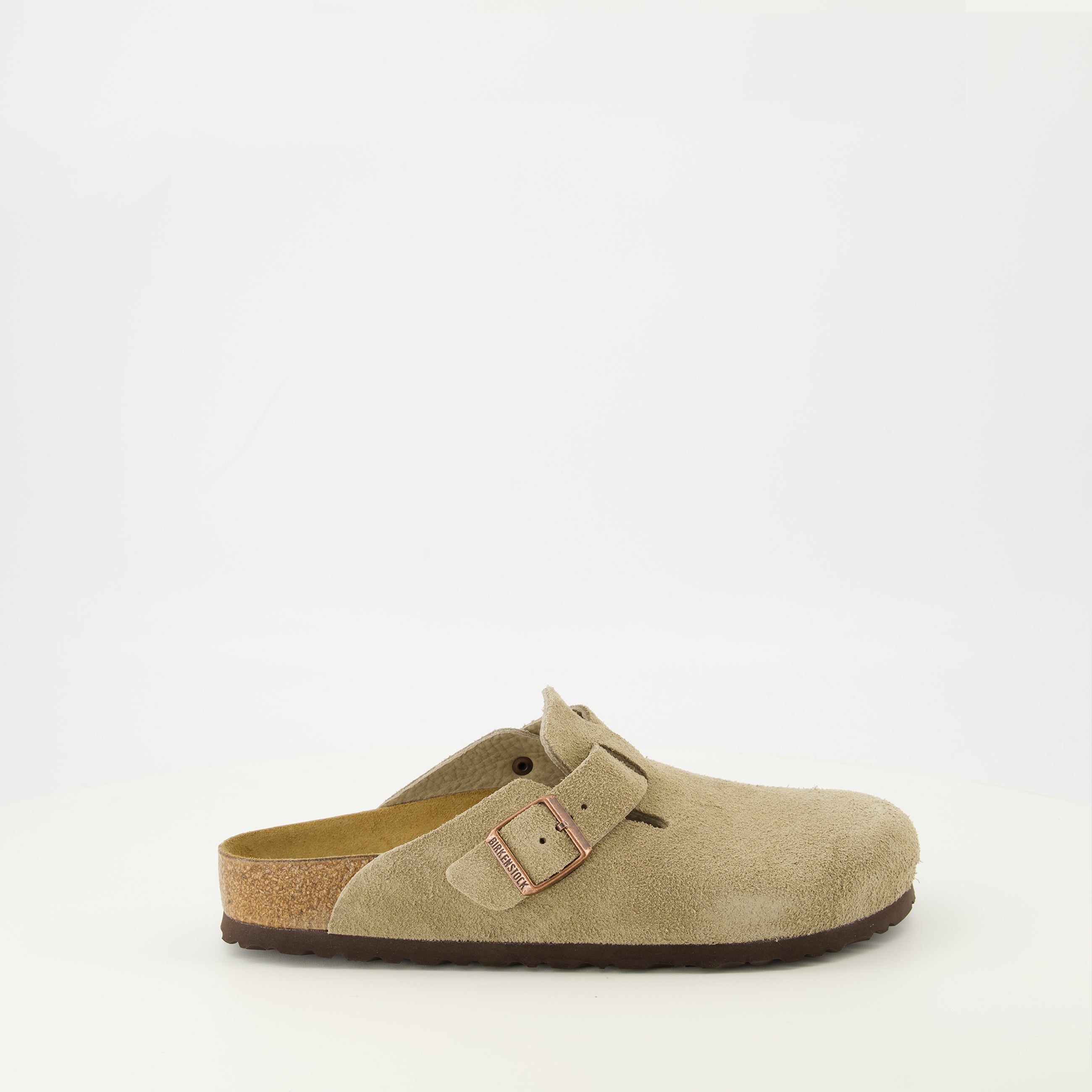 Image de l'article Mules Boston taupe de la marque Birkenstock pour Unisex - Saison Printemps-Été 2026 - Vue latérale droite
