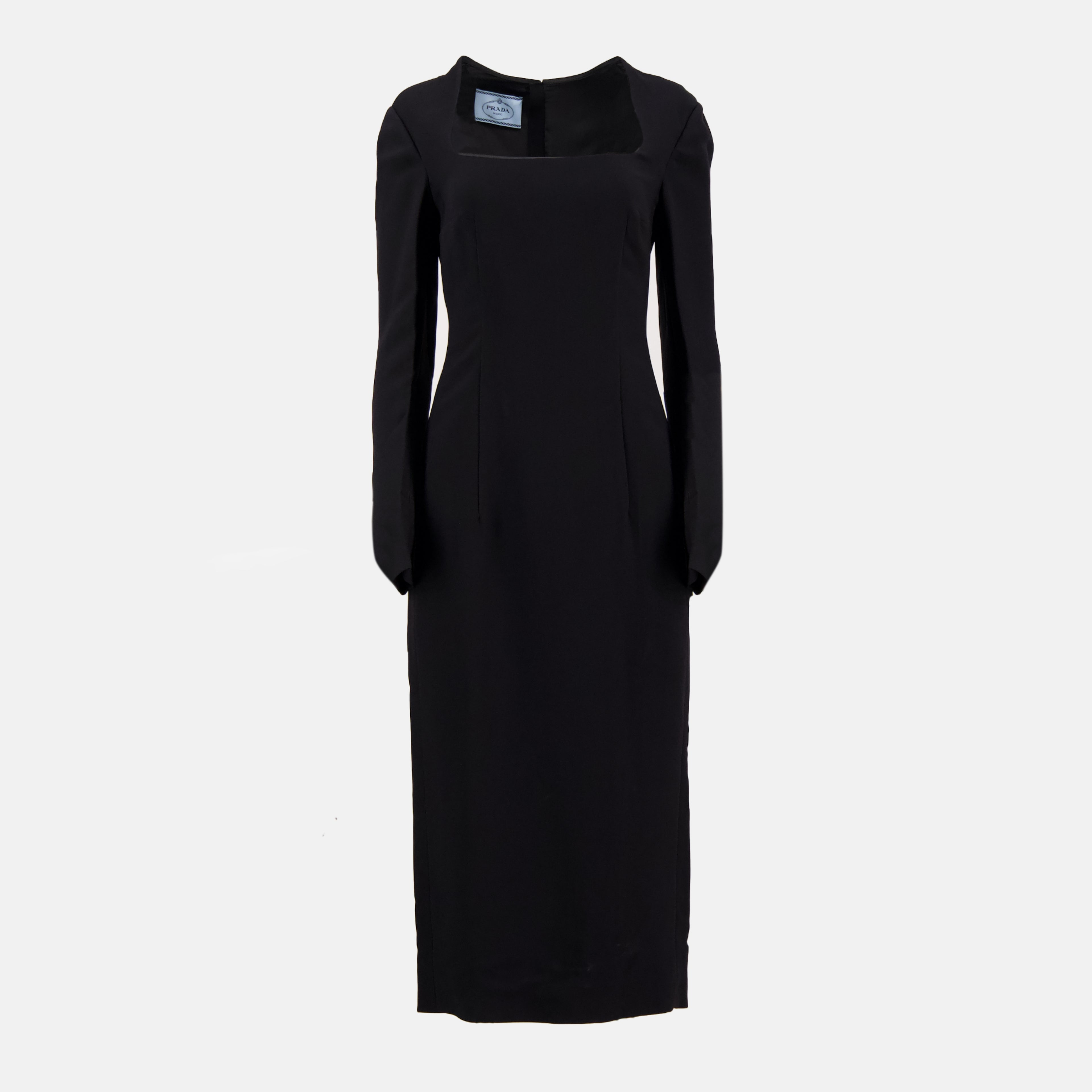 Image de l'article Robe longue noir de la marque Prada pour Femme - Saison Automne-Hiver 2022 - Vue de Face