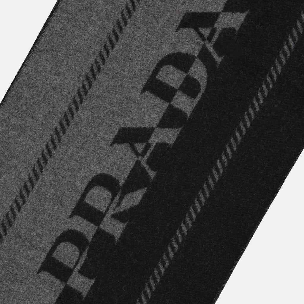Écharpes, foulards et gants Écharpe en laine noir et gris Prada Gris Homme
