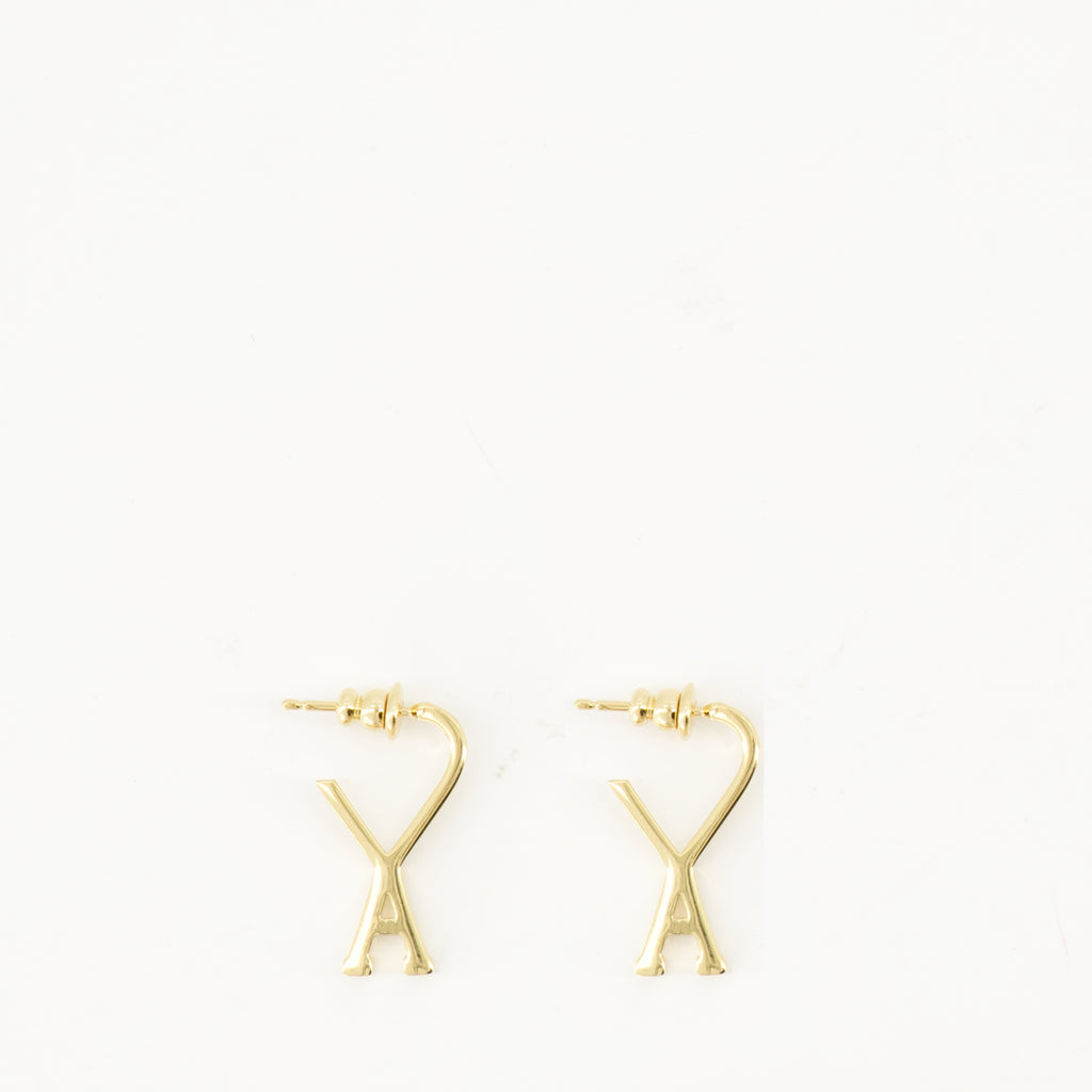 Imagem do artigo Brincos Ami de coração da marca Ami PARIS para Mulher - Temporada Outono-Inverno 2025 - Vista Traseira