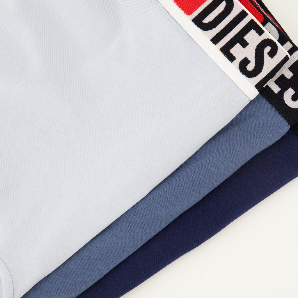 Imagem do artigo Lote de boxers azul-marinho da marca Diesel para Homens - Temporada Primavera-Verão 2026 - Vista Detalhada_2